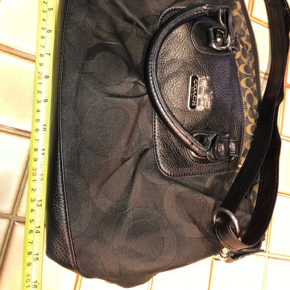 Coach black leather handbag - Picture 3 of 4